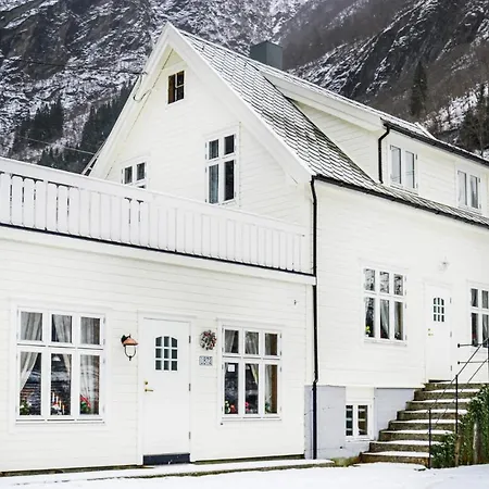 In Vik I Sogn With Jacuzzi Casa vacanze Åse