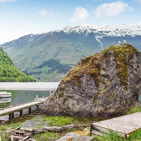Mooi In Vik I Sogn Met Jacuzzi Åse