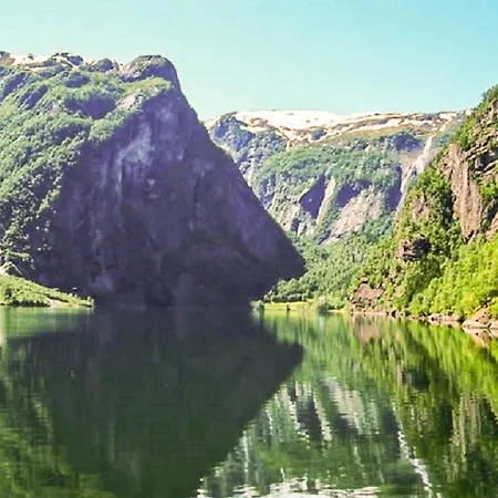 بيت للعطل In Vik I Sogn With Jacuzzi *