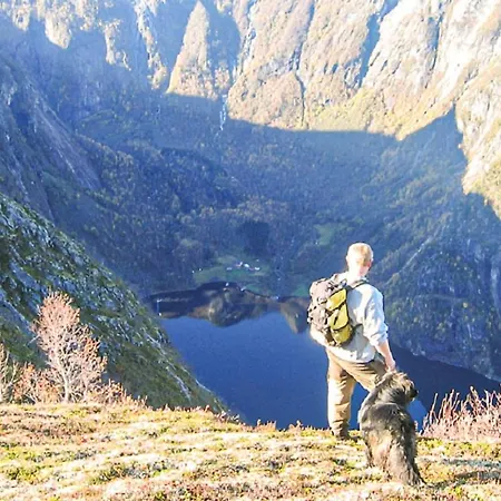 In Vik I Sogn With Jacuzzi *